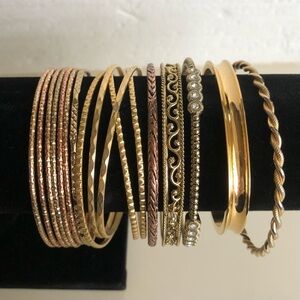 Elegant vintage Gold tone Bangles lot of 13